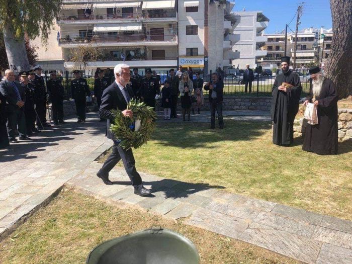 Νέο μήνυμα Τατούλη για ανάγκη συνεννόησης των δύο διαφορετικών πολιτικών κόσμων της χώρας