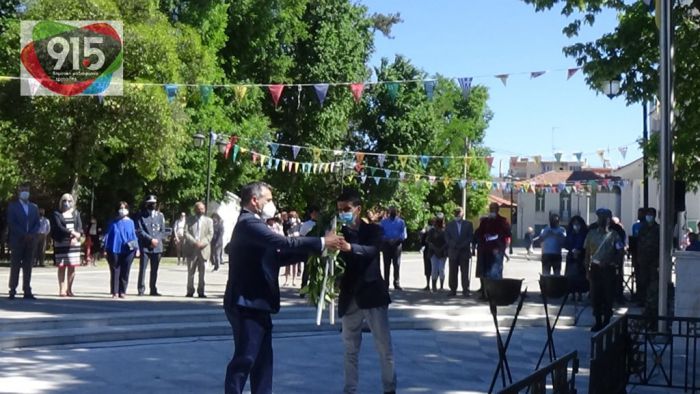 &Eta; &Tau;&rho;ί&pi;&omicron;&lambda;&eta; &delta;&epsilon;&nu; &xi;&epsilon;&chi;&nu;ά &tau;&eta;&nu; &Pi;&omicron;&nu;&tau;&iota;&alpha;&kappa;ή &Gamma;&epsilon;&nu;&omicron;&kappa;&tau;&omicron;&nu;ί&alpha; (vd)