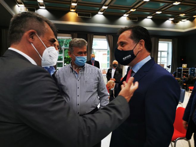 &Tau;&zeta;&iota;&omicron;ύ&mu;&eta;&sigmaf;: "&Kappa;&alpha;&lambda;&omega;&sigma;&omicron;&rho;ί&zeta;&omega; &sigma;ή&mu;&epsilon;&rho;&alpha; &sigma;&tau;&eta;&nu; &Tau;&rho;ί&pi;&omicron;&lambda;&eta; &tau;&omicron; &phi;&upsilon;&sigma;&iota;&kappa;ό &alpha;έ&rho;&iota;&omicron;"