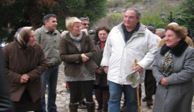 &Tau;&omicron; &tau;&rho;&alpha;&pi;έ&zeta;&iota; &sigma;&tau;&eta; &Zeta;ά&tau;&omicron;&upsilon;&nu;&alpha; &gamma;&iota;&alpha; &Kappa;&alpha;&rho;&alpha;&mu;&alpha;&nu;&lambda;ή &kappa;&alpha;&iota; &Nu;&alpha;&tau;ά&sigma;&alpha; - &Pi;&omicron;&iota;&omicron;&iota; έ&delta;&omega;&sigma;&alpha;&nu; &tau;&omicron; "&pi;&alpha;&rho;ώ&nu;"!