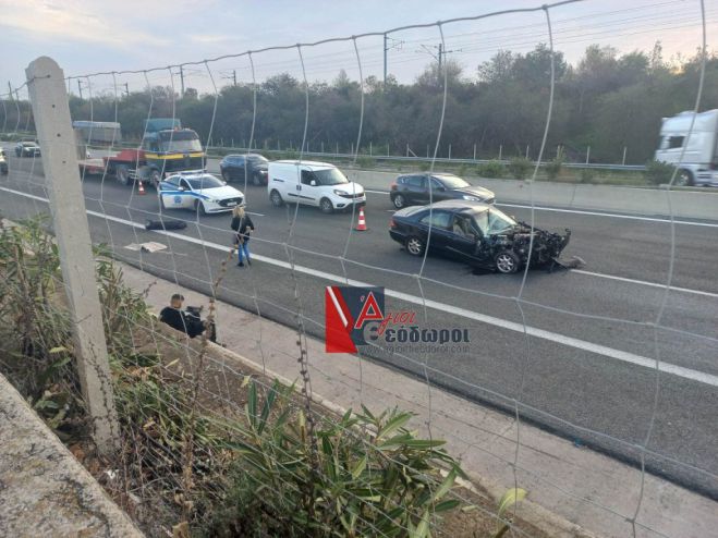 &Tau;&rho;&omicron;&chi;&alpha;ί&omicron; &mu;&epsilon; &sigma;ύ&gamma;&kappa;&rho;&omicron;&upsilon;&sigma;&eta; &alpha;&upsilon;&tau;&omicron;&kappa;&iota;&nu;ή&tau;&omega;&nu; &sigma;&tau;&eta;&nu; &Nu;έ&alpha; &Epsilon;&theta;&nu;&iota;&kappa;ή &Alpha;&theta;&eta;&nu;ώ&nu;-&Kappa;&omicron;&rho;ί&nu;&theta;&omicron;&upsilon;