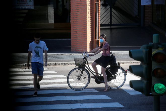 Επτά κρούσματα covid στην κεντρική πλατεία της Τρίπολης!