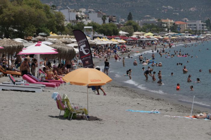 &Kappa;&alpha;&theta;&alpha;&rho;ά &tau;&alpha; &nu;&epsilon;&rho;ά &kappa;&omicron;&lambda;ύ&mu;&beta;&eta;&sigma;&eta;&sigmaf; έ&delta;&epsilon;&iota;&xi;&alpha;&nu; &omicron;&iota; έ&lambda;&epsilon;&gamma;&chi;&omicron;&iota; &sigma;&tau;&eta;&nu; &Kappa;&alpha;&lambda;&alpha;&mu;ά&tau;&alpha;