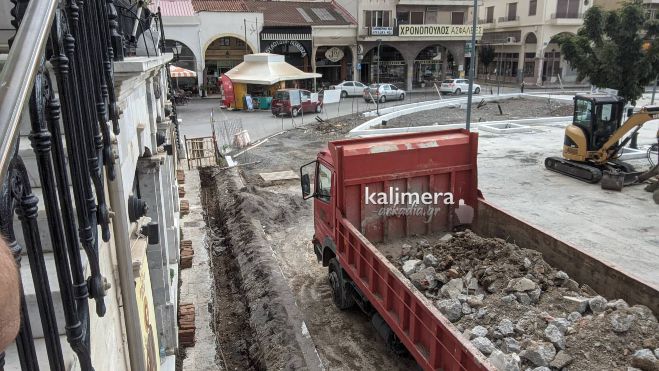 Αντιδήμαρχος Κανελλόπουλος για τα έργα στην κεντρική πλατεία: "Δεν υπάρχει καμία καθυστέρηση, όλα προχωρούν γρήγορα"