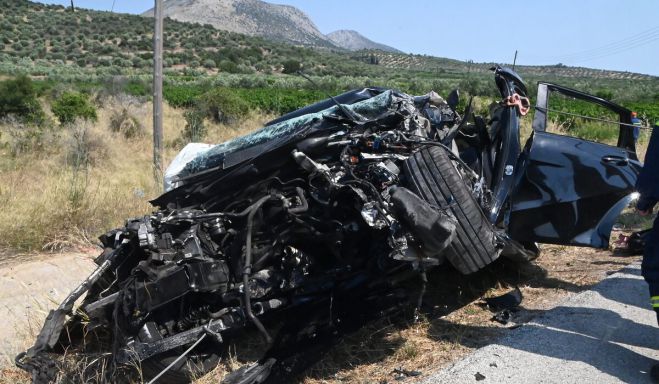 Τροχαίο δυστύχημα με τρεις νεκρούς στις Μυκήνες – Νταλίκα συγκρούστηκε με τζιπ (εικόνες)