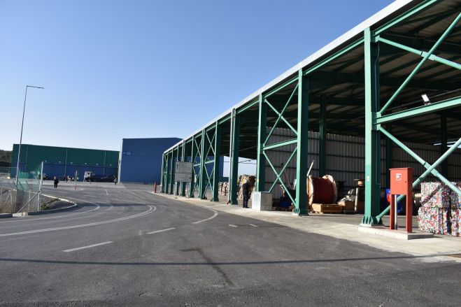 "&Kappa;&alpha;&tau;&alpha;&kappa;ό&rho;&upsilon;&phi;&eta; &alpha;ύ&xi;&eta;&sigma;&eta; &delta;&eta;&mu;&omicron;&tau;&iota;&kappa;ώ&nu; &tau;&epsilon;&lambda;ώ&nu; &gamma;&iota;&alpha; &tau;&alpha; &kappa;έ&rho;&delta;&eta; &tau;&eta;&sigmaf; &Sigma;&Delta;&Iota;&Tau;" &pi;&rho;&omicron;&beta;&lambda;έ&pi;&epsilon;&iota; &eta; &Lambda;&alpha;ϊ&kappa;ή &Sigma;&upsilon;&sigma;&pi;&epsilon;ί&rho;&omega;&sigma;&eta; &kappa;&alpha;&iota; &zeta;&eta;&tau;ά &alpha;&pi;ό &tau;&omicron; &lambda;&alpha;ό "&nu;&alpha; &theta;&upsilon;&mu;&eta;&theta;&epsilon;ί &tau;&omicron;&upsilon;&sigmaf; &epsilon;&nu;ό&chi;&omicron;&upsilon;&sigmaf; &kappa;&alpha;&iota; &nu;&alpha; &tau;&omicron;&upsilon;&sigmaf; &tau;&iota;&mu;&omega;&rho;ή&sigma;&epsilon;&iota;"