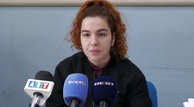 &Tau;&rho;ί&pi;&omicron;&lambda;&eta; | &laquo;&Kappa;ό&beta;&omicron;&nu;&tau;&alpha;&iota;&raquo; &phi;&omicron;&iota;&tau;&eta;&tau;έ&sigmaf; &alpha;&pi;ό &tau;&eta; &delta;&omega;&rho;&epsilon;ά&nu; &sigma;ί&tau;&iota;&sigma;&eta; &ndash; &laquo;&Alpha;&gamma;&chi;&omega;&nu;ό&mu;&alpha;&sigma;&tau;&epsilon; &alpha;&nu; &theta;&alpha; &beta;ά&lambda;&omicron;&upsilon;&mu;&epsilon; &mu;&iota;&alpha; &mu;&pi;&omicron;&upsilon;&kappa;&iota;ά &psi;&omega;&mu;ί &sigma;&tau;&omicron; &sigma;&tau;ό&mu;&alpha; &mu;&alpha;&sigmaf;&raquo;