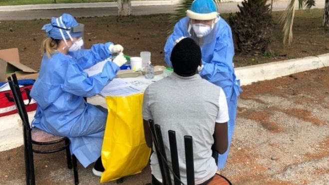 "&Kappa;&alpha;&tau;ά&rho;&gamma;&eta;&sigma;&eta; &tau;&eta;&sigmaf; &delta;&omicron;&mu;ή&sigmaf; &kappa;&alpha;&iota; ά&mu;&epsilon;&sigma;&omicron; &alpha;&pi;&epsilon;&gamma;&kappa;&lambda;&omega;&beta;&iota;&sigma;&mu;ό &tau;&omega;&nu; &pi;&rho;&omicron;&sigma;&phi;ύ&gamma;&omega;&nu; &tau;&eta;&sigmaf; &pi;&epsilon;&rho;&iota;&omicron;&chi;ή&sigmaf;" &zeta;&eta;&tau;ά &eta; &Lambda;&alpha;ϊ&kappa;ή &Sigma;&upsilon;&sigma;&pi;&epsilon;ί&rho;&omega;&sigma;&eta; &gamma;&iota;&alpha; &tau;&omicron; &Kappa;&rho;&alpha;&nu;ί&delta;&iota;