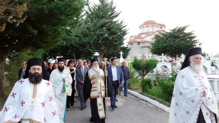 &Eta; &gamma;&iota;&omicron;&rho;&tau;ή &tau;&omicron;&upsilon; &Alpha;&gamma;ί&omicron;&upsilon; &Pi;&nu;&epsilon;ύ&mu;&alpha;&tau;&omicron;&sigmaf; &sigma;&tau;&omicron;&nu; &Kappa;&omicron;&iota;&mu;&eta;&tau;&eta;&rho;&iota;&alpha;&kappa;ό &Nu;&alpha;ό &tau;&eta;&sigmaf; &Alpha;&gamma;ί&alpha;&sigmaf; &Tau;&rho;&iota;ά&delta;&alpha;&sigmaf;