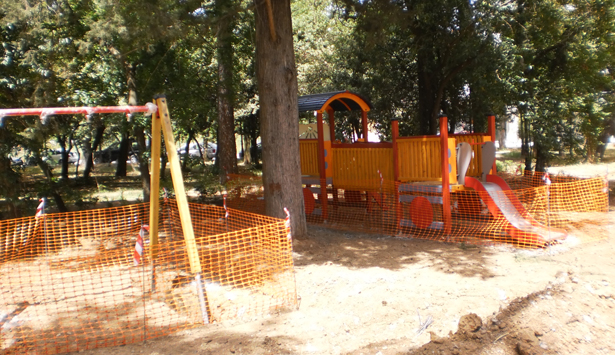 &Delta;ύ&omicron; &nu;έ&epsilon;&sigmaf; &alpha;&sigma;&phi;&alpha;&lambda;&epsilon;ί&sigmaf; &pi;&alpha;&iota;&delta;&iota;&kappa;έ&sigmaf; &chi;&alpha;&rho;έ&sigmaf; &gamma;&iota;&alpha; &tau;&omicron;&upsilon;&sigmaf; &mu;&iota;&kappa;&rho;&omicron;ύ&sigmaf; &hellip; &Tau;&rho;&iota;&pi;&omicron;&lambda;ί&tau;&epsilon;&sigmaf;! (&epsilon;&iota;&kappa;ό&nu;&epsilon;&sigmaf;)