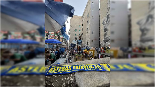 Στην καρδιά της Νάπολης, με κασκόλ Αστέρα Τρίπολης – Εκεί που ζει για πάντα ο Ντιέγκο Μαραντόνα!