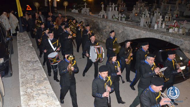&Eta; &gamma;&iota;&omicron;&rho;&tau;ή &tau;&omicron;&upsilon; &Alpha;&gamma;ί&omicron;&upsilon; &Iota;&omega;ά&nu;&nu;&omicron;&upsilon; &Chi;&rho;&upsilon;&sigma;&omicron;&sigma;&tau;ό&mu;&omicron;&upsilon; &sigma;&tau;&omicron; &chi;&omega;&rho;&iota;ό &Lambda;&omicron;&upsilon;&kappa;ά (&epsilon;&iota;&kappa;ό&nu;&epsilon;&sigmaf;)