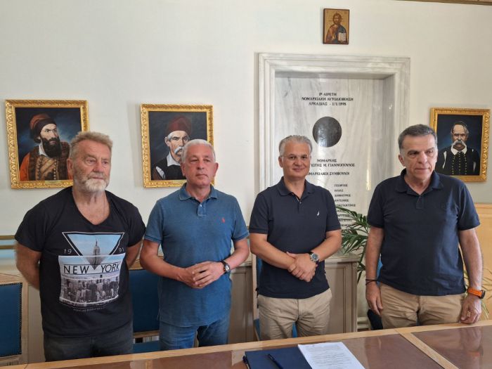 &Upsilon;&pi;&epsilon;&gamma;&rho;ά&phi;&eta; &eta; &sigma;ύ&mu;&beta;&alpha;&sigma;&eta; &gamma;&iota;&alpha; &tau;&eta;&nu; &alpha;&pi;&omicron;&kappa;&alpha;&tau;ά&sigma;&tau;&alpha;&sigma;&eta; &tau;&omicron;&upsilon; &sigma;&kappa;&omicron;&upsilon;&pi;&iota;&delta;ό&tau;&omicron;&pi;&omicron;&upsilon; &sigma;&tau;&omicron; "&Pi;&lambda;ά&tau;&omega;&mu;&alpha;", &sigma;&tau;&eta;&nu; &pi;&epsilon;&rho;&iota;&omicron;&chi;ή &Phi;&iota;&lambda;&iota;&kappa;ώ&nu; &tau;&eta;&sigmaf; &Tau;&rho;ί&pi;&omicron;&lambda;&eta;&sigmaf;