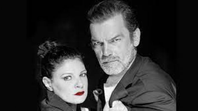 “Άγουρα Κεράσια” | Θεατρική παράσταση με Τάνια Τρύπη και Κωνσταντίνο Καζάκο στο Μαλλιαροπούλειο