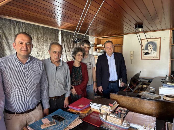 Επίσκεψη στο σπίτι του Μίκη Θεοδωράκη και συνάντηση με την οικογένεια του είχαν οι Κούλης, Φάμελλος και Παρασκευόπουλος