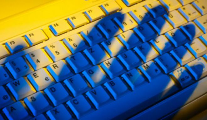 &Sigma;&tau;&eta; .. &phi;ά&kappa;&alpha; &tau;&eta;&sigmaf; &alpha;&sigma;&tau;&upsilon;&nu;&omicron;&mu;ί&alpha;&sigmaf; &pi;&iota;ά&sigma;&tau;&eta;&kappa;&epsilon; &nu;&epsilon;&alpha;&rho;ό&sigmaf; &gamma;&iota;&alpha; &epsilon;&kappa;&beta;ί&alpha;&sigma;&eta; &mu;έ&sigma;&omega; &delta;&iota;&alpha;&delta;&iota;&kappa;&tau;ύ&omicron;&upsilon; &sigma;&tau;&eta;&nu; &Pi;&epsilon;&lambda;&omicron;&pi;ό&nu;&nu;&eta;&sigma;&omicron;!