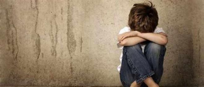&Rho;ό&delta;&omicron;&sigmaf; | &Mu;ά&nu;&alpha; &kappa;&alpha;&tau;ή&gamma;&gamma;&epsilon;&iota;&lambda;&epsilon; &beta;&iota;&alpha;&sigma;&mu;ό &tau;&omicron;&upsilon; 13&chi;&rho;&omicron;&nu;&omicron;&upsilon; &gamma;&iota;&omicron;&upsilon; &tau;&eta;&sigmaf; &alpha;&pi;ό &tau;&omicron;&nu; 18&chi;&rho;&omicron;&nu;&omicron; &alpha;&delta;&epsilon;&lambda;&phi;ό &tau;&omicron;&upsilon;