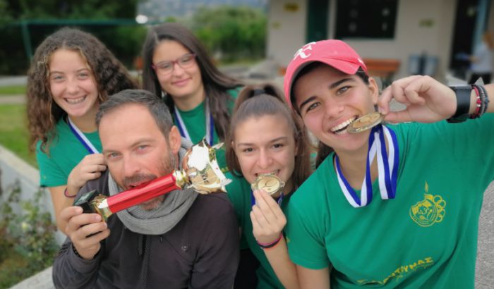 &Pi;&rho;&omega;&tau;&alpha;&theta;&lambda;ή&tau;&rho;&iota;&alpha; &Gamma;΄ &Epsilon;&theta;&nu;&iota;&kappa;ή&sigmaf; &eta; &gamma;&upsilon;&nu;&alpha;&iota;&kappa;&epsilon;ί&alpha; &omicron;&mu;ά&delta;&alpha; &tau;έ&nu;&iota;&sigmaf; &tau;&eta;&sigmaf; &Alpha;&Epsilon;&Kappa; &Tau;&rho;ί&pi;&omicron;&lambda;&eta;&sigmaf;