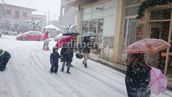 &Sigma;&epsilon; &pi;&omicron;&iota;&alpha; &pi;&epsilon;&rho;&iota;&omicron;&chi;ή &tau;&eta;&sigmaf; &Alpha;&rho;&kappa;&alpha;&delta;ί&alpha;&sigmaf; &tau;&omicron; &theta;&epsilon;&rho;&mu;ό&mu;&epsilon;&tau;&rho;&omicron; έ&delta;&epsilon;&iota;&xi;&epsilon; -13,7 &beta;&alpha;&theta;&mu;&omicron;ύ&sigmaf;!