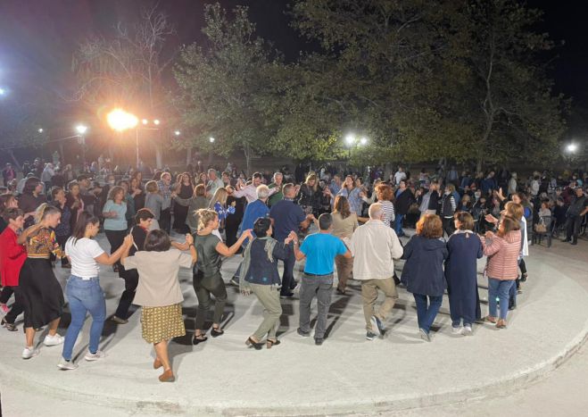 &Alpha;&rho;&kappa;&alpha;&delta;&iota;&kappa;ή &mu;&omicron;&upsilon;&sigma;&iota;&kappa;ή &pi;&alpha;&nu;&delta;&alpha;&iota;&sigma;ί&alpha; &sigma;&tau;&omicron;&upsilon; &Zeta;&omega;&gamma;&rho;ά&phi;&omicron;&upsilon; (&epsilon;&iota;&kappa;ό&nu;&epsilon;&sigmaf;)