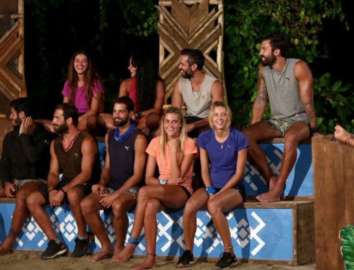 Survivor | &Pi;&omicron;&iota;&omicron;&sigmaf; "&mu;&alpha;&chi;&eta;&tau;ή&sigmaf;" ... &mu;&epsilon;&tau;&alpha;&kappa;&omicron;&mu;ί&zeta;&epsilon;&iota; &sigma;&tau;&omicron;&upsilon;&sigmaf; "&delta;&iota;ά&sigma;&eta;&mu;&omicron;&upsilon;&sigmaf;";
