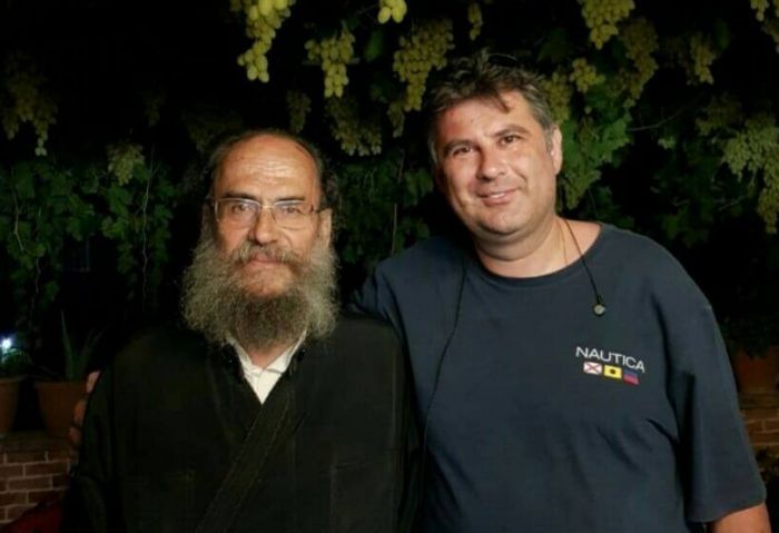 &Sigma;&upsilon;&nu;&tau;&alpha;&xi;&iota;&omicron;&delta;ό&tau;&eta;&sigma;&eta; &Pi;&alpha;&pi;&alpha;-&Kappa;ώ&sigma;&tau;&alpha; &Lambda;&alpha;&mu;&pi;ί&rho;&eta;, &epsilon;&phi;&eta;&mu;έ&rho;&iota;&omicron;&upsilon; &Alpha;&gamma;ί&alpha;&sigmaf; &Sigma;&omicron;&phi;ί&alpha;&sigmaf; &Kappa;&upsilon;&nu;&omicron;&upsilon;&rho;ί&alpha;&sigmaf;