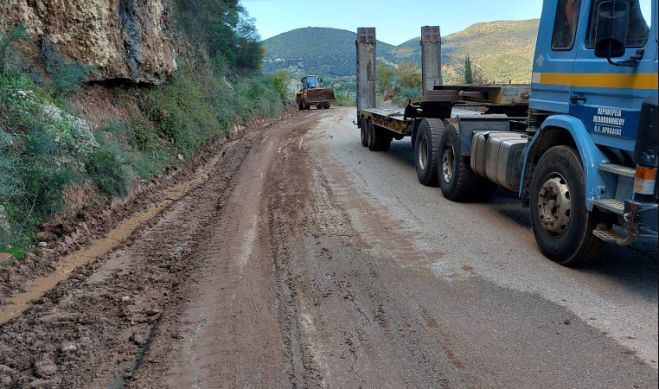 Κακοκαιρία | Εργασίες στο δρόμο &quot;Βούτσι - Λάδωνας&quot;