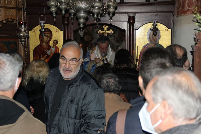 &Eta; &Mu;&omicron;&nu;ή &Kappa;&alpha;&lambda;&alpha;&mu;ί&omicron;&upsilon; &upsilon;&pi;&omicron;&delta;έ&chi;&tau;&eta;&kappa;&epsilon; &tau;&omicron;&nu; &Mu;&eta;&tau;&rho;&omicron;&pi;&omicron;&lambda;ί&tau;&eta; &Nu;&iota;&kappa;&eta;&phi;ό&rho;&omicron; (&epsilon;&iota;&kappa;ό&nu;&epsilon;&sigmaf;)