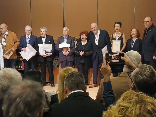 &Mu;&epsilon; &tau;&omicron; &beta;&rho;&alpha;&beta;&epsilon;ί&omicron; &laquo;&Gamma;&iota;ά&nu;&nu;&eta;&sigmaf; &Kappa;&alpha;&rho;&kappa;ά&lambda;&alpha;&sigmaf;&raquo; &tau;&iota;&mu;ή&theta;&eta;&kappa;&epsilon; &omicron; &Mu;&alpha;έ&sigma;&tau;&rho;&omicron;&sigmaf; &Mu;&iota;&chi;ά&lambda;&eta;&sigmaf; &Gamma;&alpha;&rho;&gamma;&alpha;&lambda;&iota;ώ&nu;&eta;&sigmaf; &sigma;&tau;&omicron; &Mu;έ&gamma;&alpha;&rho;&omicron; &Mu;&omicron;&upsilon;&sigma;&iota;&kappa;ή&sigmaf; &Alpha;&theta;&eta;&nu;ώ&nu;