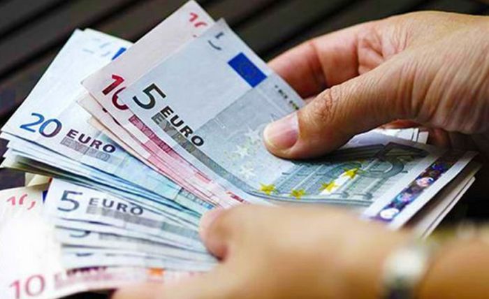 &Delta;&eta;&mu;ό&sigma;&iota;&omicron; | Έ&rho;&chi;&epsilon;&tau;&alpha;&iota; &kappa;&alpha;&tau;ά&rho;&gamma;&eta;&sigma;&eta; &epsilon;&iota;&sigma;&phi;&omicron;&rho;ά&sigmaf; &alpha;&lambda;&lambda;&eta;&lambda;&epsilon;&gamma;&gamma;ύ&eta;&sigmaf; -&Tau;&iota; &theta;&alpha; &kappa;&epsilon;&rho;&delta;ί&sigma;&omicron;&upsilon;&nu; &delta;&eta;&mu;ό&sigma;&iota;&omicron;&iota; &upsilon;&pi;ά&lambda;&lambda;&eta;&lambda;&omicron;&iota; &amp; &sigma;&upsilon;&nu;&tau;&alpha;&xi;&iota;&omicron;ύ&chi;&omicron;&iota;