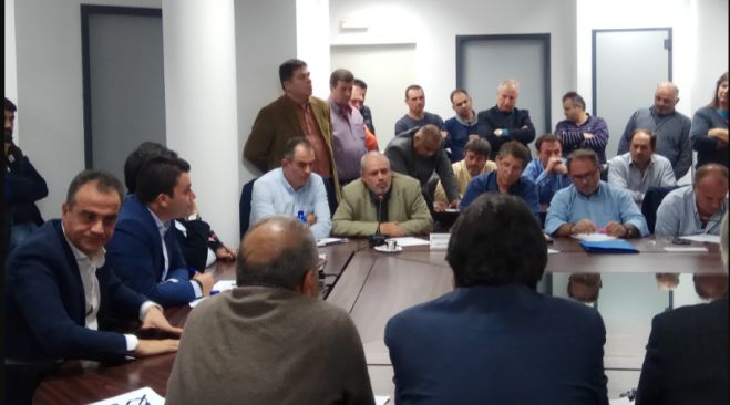 &Kappa;ά&theta;&epsilon;&tau;&alpha; &alpha;&nu;&tau;ί&theta;&epsilon;&tau;&omicron;&sigmaf; &omicron; &Pi;&alpha;&pi;&alpha;&eta;&lambda;&iota;&omicron;ύ &mu;&epsilon; &tau;&eta;&nu; &pi;ώ&lambda;&eta;&sigma;&eta; &lambda;&iota;&gamma;&nu;&iota;&tau;&iota;&kappa;ώ&nu; &mu;&omicron;&nu;ά&delta;&omega;&nu; &tau;&eta;&sigmaf; &Delta;&Epsilon;&Eta; &Mu;&epsilon;&gamma;&alpha;&lambda;ό&pi;&omicron;&lambda;&eta;&sigmaf;