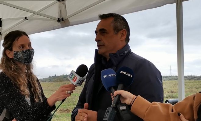 &Tau;&zeta;&iota;&omicron;ύ&mu;&eta;&sigmaf; &gamma;&iota;&alpha; &tau;&omicron; &phi;&upsilon;&sigma;&iota;&kappa;ό &alpha;έ&rho;&iota;&omicron;: "&Theta;έ&lambda;&omicron;&upsilon;&mu;&epsilon; &phi;&theta;&eta;&nu;ή &epsilon;&nu;έ&rho;&gamma;&epsilon;&iota;&alpha; &gamma;&iota;&alpha; &tau;&eta;&nu; &Tau;&rho;ί&pi;&omicron;&lambda;&eta;. &Eta; &epsilon;&nu;ό&chi;&lambda;&eta;&sigma;&eta; &epsilon;ί&nu;&alpha;&iota; &pi;&rho;&omicron;&sigma;&omega;&rho;&iota;&nu;ή, &tau;&omicron; έ&rho;&gamma;&omicron; &mu;ό&nu;&iota;&mu;&omicron;"! (vd)