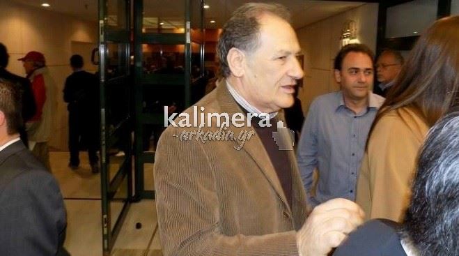 Σπάνια εμφάνιση Λαλιώτη  - Πήγε στο &quot;Μέγαρο&quot; για να στηρίξει την Τρίπολη! (εικόνες)