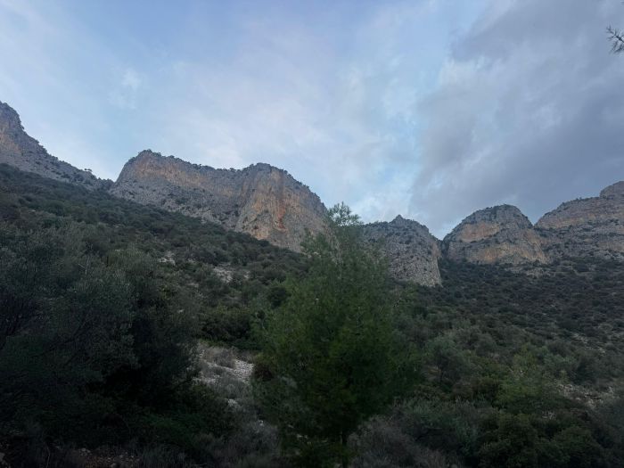 Από καθαρισμό αναρριχητικού πεδίου οι πτώσεις βράχων στο Λεωνίδιο