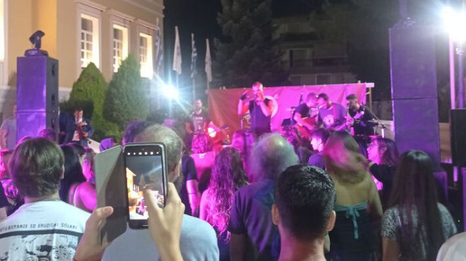 &Mu;&epsilon;&gamma;ά&lambda;&eta; &epsilon;&pi;&iota;&tau;&upsilon;&chi;ί&alpha; &gamma;&iota;&alpha; &tau;&omicron; &Phi;&epsilon;&sigma;&tau;&iota;&beta;ά&lambda; &Kappa;&Nu;&Epsilon; &Omicron;&delta;&eta;&gamma;&eta;&tau;ή &sigma;&tau;&eta;&nu; &Tau;&rho;ί&pi;&omicron;&lambda;&eta;