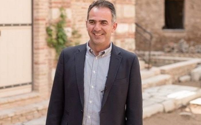 &Tau;&rho;&omicron;&upsilon;&pi;ή&sigmaf;: "&Eta; ά&rho;&sigma;&eta; &tau;&omega;&nu; capital controls &nu;&alpha; &sigma;&upsilon;&nu;&omicron;&delta;&epsilon;&upsilon;&theta;&epsilon;ί &mu;&epsilon; &tau;&eta;&nu; &kappa;&alpha;&tau;&alpha;&kappa;ό&rho;&upsilon;&phi;&eta; &mu;&epsilon;ί&omega;&sigma;&eta; &sigma;&epsilon; &tau;έ&lambda;&eta;, &tau;ό&kappa;&omicron;&upsilon;&sigmaf; &kappa;&alpha;&iota; &pi;&rho;&omicron;&mu;ή&theta;&epsilon;&iota;&epsilon;&sigmaf; &pi;&omicron;&upsilon; &epsilon;&pi;&iota;&beta;ά&lambda;&omicron;&upsilon;&nu; &omicron;&iota; &tau;&rho;ά&pi;&epsilon;&zeta;&epsilon;&sigmaf;"