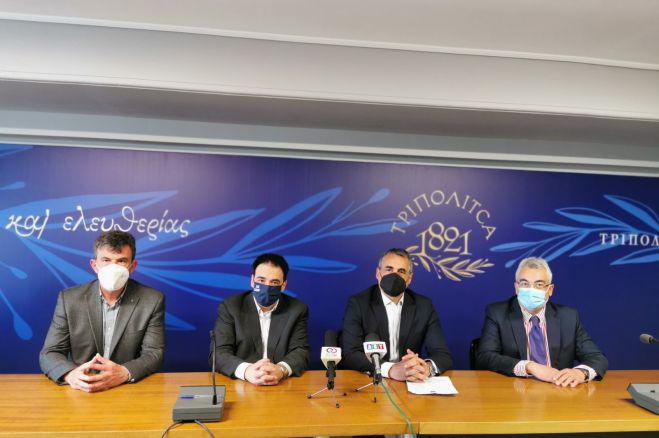 &Sigma;&tau;&eta;&nu; &Tau;&rho;ί&pi;&omicron;&lambda;&eta; &omicron; &tau;&epsilon;&lambda;&iota;&kappa;ό&sigmaf; &mu;&pi;ά&sigma;&kappa;&epsilon;&tau; &mu;&epsilon; &alpha;&mu;&alpha;&xi;ί&delta;&iota;&omicron; | &Omicron;&iota; &alpha;&nu;&alpha;&kappa;&omicron;&iota;&nu;ώ&sigma;&epsilon;&iota;&sigmaf; &Tau;&zeta;&iota;&omicron;ύ&mu;&eta;, &Pi;&epsilon;&rho;&delta;ί&kappa;&eta; &kappa;&alpha;&iota; &Beta;&alpha;&lambda;&alpha;&sigma;ό&pi;&omicron;&upsilon;&lambda;&omicron;&upsilon;! (vd)