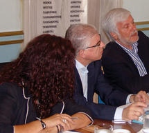 &Eta; &epsilon;&pi;&omicron;&mu;έ&nu;&eta; &mu;έ&rho;&alpha; &sigma;&tau;&eta;&nu; &kappa;&alpha;&mu;έ&nu;&eta; &Alpha;&rho;&kappa;&alpha;&delta;ί&alpha; &ndash; &Tau;&iota; &theta;&alpha; &gamma;ί&nu;&epsilon;&iota; &mu;&epsilon; &tau;&iota;&sigmaf; &alpha;&pi;&omicron;&zeta;&eta;&mu;&iota;ώ&sigma;&epsilon;&iota;&sigmaf; &kappa;&alpha;&iota; &omicron; &kappa;ί&nu;&delta;&upsilon;&nu;&omicron;&sigmaf; &gamma;&iota;&alpha; &pi;&lambda;&eta;&mu;&mu;ύ&rho;&epsilon;&sigmaf; &tau;&omicron; &chi;&epsilon;&iota;&mu;ώ&nu;&alpha; (video)