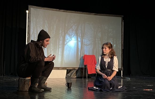 &Phi;&epsilon;&sigma;&tau;&iota;&beta;ά&lambda; &Epsilon;&phi;&eta;&beta;&iota;&kappa;&omicron;ύ &Mu;&iota;&omicron;ύ&zeta;&iota;&kappa;&alpha;&lambda;: &mu;&iota;&alpha; &kappa;&alpha;&iota;&nu;&omicron;&tau;&omicron;&mu;ί&alpha; &pi;&omicron;&upsilon; &alpha;&xi;ί&zeta;&epsilon;&iota; &pi;&rho;&omicron;&sigma;&omicron;&chi;ή&sigmaf;&nbsp;