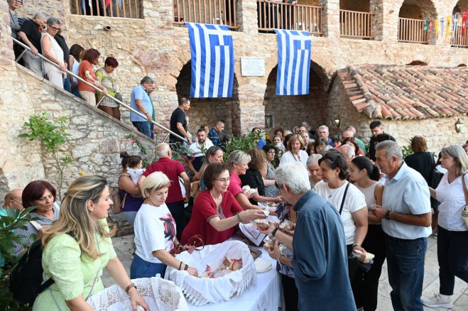 Πανηγυρίζει η ιστορική Ιερά Μονή Τιμίου Προδρόμου Καστρίου Κυνουρίας (εικόνες)