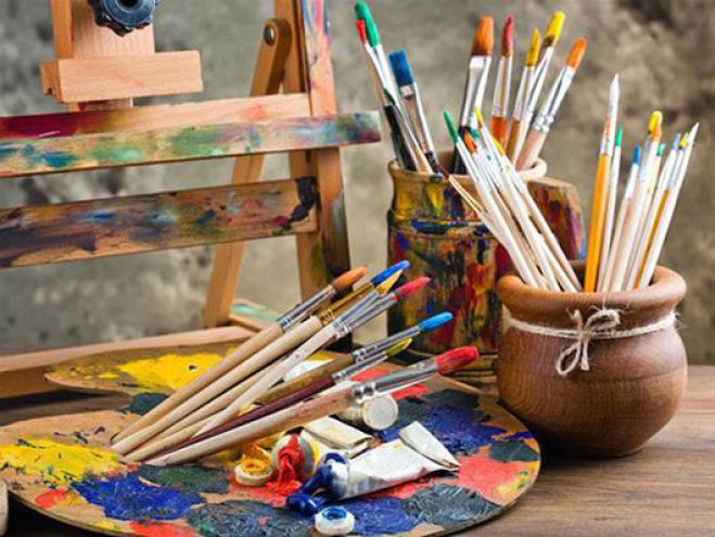 Τρίπολη | Επιβράβευση μαθητή για την ενασχόληση του με τη ζωγραφική