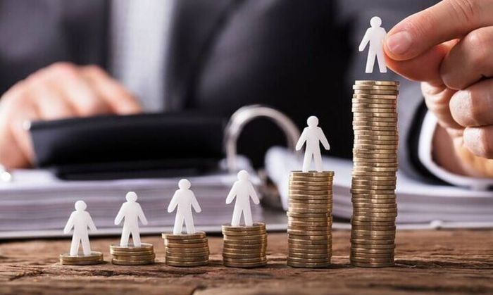 &Beta;&rho;&epsilon;ί&tau;&epsilon; &pi;ό&sigma;&eta; &alpha;ύ&xi;&eta;&sigma;&eta; &theta;&alpha; &pi;ά&rho;&epsilon;&tau;&epsilon; &sigma;&tau;&omicron;&nu; &kappa;&alpha;&theta;&alpha;&rho;ό &mu;&iota;&sigma;&theta;ό &sigma;&alpha;&sigmaf; &mu;' έ&nu;&alpha; "&kappa;&lambda;&iota;&kappa;"