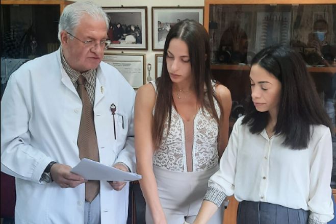 &Kappa;&omicron;ύ&beta;&epsilon;&lambda;&alpha;&sigmaf; | Ό&rho;&kappa;&iota;&sigma;&epsilon; &nu;έ&omicron;&upsilon;&sigmaf; &gamma;&iota;&alpha;&tau;&rho;&omicron;ύ&sigmaf; &gamma;&iota;&alpha; &Gamma;&omicron;&rho;&tau;&upsilon;&nu;ί&alpha; &kappa;&alpha;&iota; &Mu;&epsilon;&gamma;&alpha;&lambda;ό&pi;&omicron;&lambda;&eta;