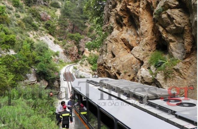 Συγκλονιστικές σκηνές στην Αχαία - Ο μονόλογος του πατέρα και οι κραυγές της μάνας για τον 9χρονο