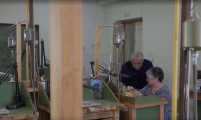 Από πέτρα και χρόνο | Το βίντεο της ΕΡΤ για τη Σχολή Αργυροχρυσοχοΐας Στεμνίτσας (vd)