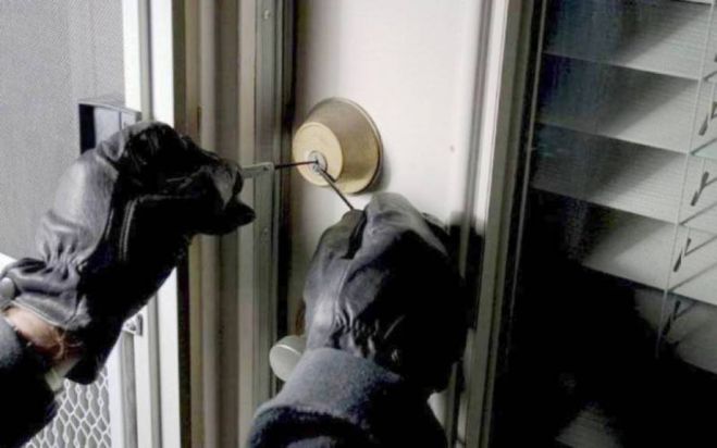 &Epsilon;&xi;&iota;&chi;&nu;&iota;ά&sigma;&tau;&eta;&kappa;&alpha;&nu; &kappa;&lambda;&omicron;&pi;έ&sigmaf; &sigma;&epsilon; &sigma;&pi;ί&tau;&iota;&alpha; &tau;&eta;&sigmaf; &Mu;&epsilon;&sigma;&sigma;&eta;&nu;ί&alpha;&sigmaf; - Έ&kappa;&lambda;&epsilon;&beta;&alpha;&nu; &chi;&rho;&upsilon;&sigma;&alpha;&phi;&iota;&kappa;ά, &chi;&rho;ή&mu;&alpha;&tau;&alpha; &kappa;&alpha;&iota; &eta;&lambda;&epsilon;&kappa;&tau;&rho;&omicron;&nu;&iota;&kappa;έ&sigmaf; &sigma;&upsilon;&sigma;&kappa;&epsilon;&upsilon;έ&sigmaf;!