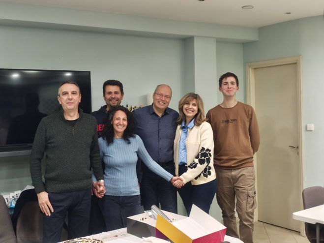 &Kappa;&omicron;&pi;ή &pi;ί&tau;&alpha;&sigmaf; &kappa;&alpha;&iota; &epsilon;&kappa;&lambda;&omicron;&gamma;έ&sigmaf; &sigma;&tau;&omicron;&nu; &Sigma;&kappa;&alpha;&kappa;&iota;&sigma;&tau;&iota;&kappa;ό &Sigma;ύ&lambda;&lambda;&omicron;&gamma;&omicron; &Tau;&rho;ί&pi;&omicron;&lambda;&eta;&sigmaf; - &Pi;&rho;ό&epsilon;&delta;&rho;&omicron;&sigmaf; &omicron; &Alpha;&lambda;έ&xi;&eta;&sigmaf; &Mu;&pi;&omicron;&upsilon;&rho;&nu;ά&kappa;&alpha;&sigmaf; (&epsilon;&iota;&kappa;ό&nu;&epsilon;&sigmaf;)