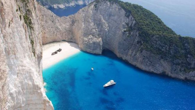 &Eta; &Epsilon;&lambda;&lambda;ά&delta;&alpha; &sigma;&tau;&omicron;&upsilon;&sigmaf; 10 &kappa;&omicron;&rho;&upsilon;&phi;&alpha;ί&omicron;&upsilon;&sigmaf; &pi;&rho;&omicron;&omicron;&rho;&iota;&sigma;&mu;&omicron;ύ&sigmaf; &tau;&omicron;&upsilon; &kappa;ό&sigma;&mu;&omicron;&upsilon;!