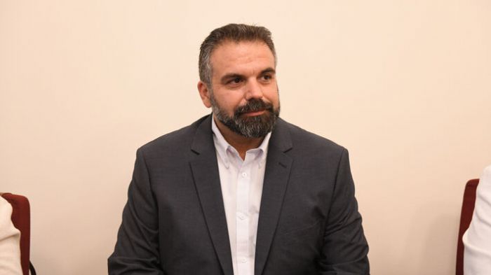 &Kappa;&omicron;&upsilon;&tau;&omicron;&upsilon;&mu;ά&nu;&omicron;&sigmaf;: "&Theta;&epsilon;&tau;&iota;&kappa;ή &epsilon;&xi;έ&lambda;&iota;&xi;&eta; &eta; &omicron;&mu;ό&phi;&omega;&nu;&eta; &upsilon;&iota;&omicron;&theta;έ&tau;&eta;&sigma;&eta; &alpha;&pi;ό &tau;&omicron; &Pi;&epsilon;&rho;&iota;&phi;&epsilon;&rho;&epsilon;&iota;&alpha;&kappa;ό &Sigma;&upsilon;&mu;&beta;&omicron;ύ&lambda;&iota;&omicron; &tau;&omega;&nu; &alpha;&iota;&tau;&eta;&mu;ά&tau;&omega;&nu; &tau;&omicron;&upsilon; &alpha;&gamma;&rho;&omicron;&tau;&iota;&kappa;&omicron;ύ &kappa;&iota;&nu;ή&mu;&alpha;&tau;&omicron;&sigmaf;"