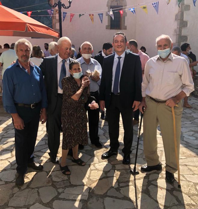 &Alpha;&nu;ή&mu;&epsilon;&rho;&alpha; &tau;&eta;&sigmaf; &Alpha;&gamma;ί&alpha;&sigmaf; Ά&nu;&nu;&eta;&sigmaf; &sigma;&tau;&omicron;&nu; &Pi;&lambda;ά&tau;&alpha;&nu;&omicron; &Kappa;&upsilon;&nu;&omicron;&upsilon;&rho;ί&alpha;&sigmaf; &omicron; &Kappa;ώ&sigma;&tau;&alpha;&sigmaf; &Beta;&lambda;ά&sigma;&eta;&sigmaf; (&epsilon;&iota;&kappa;ό&nu;&epsilon;&sigmaf;)